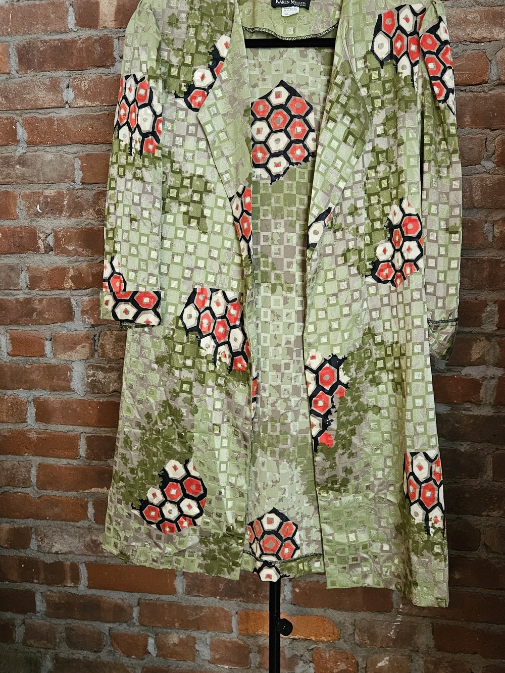 Karen Millen Light Green Patterned Shrug with Red Accent Motifs